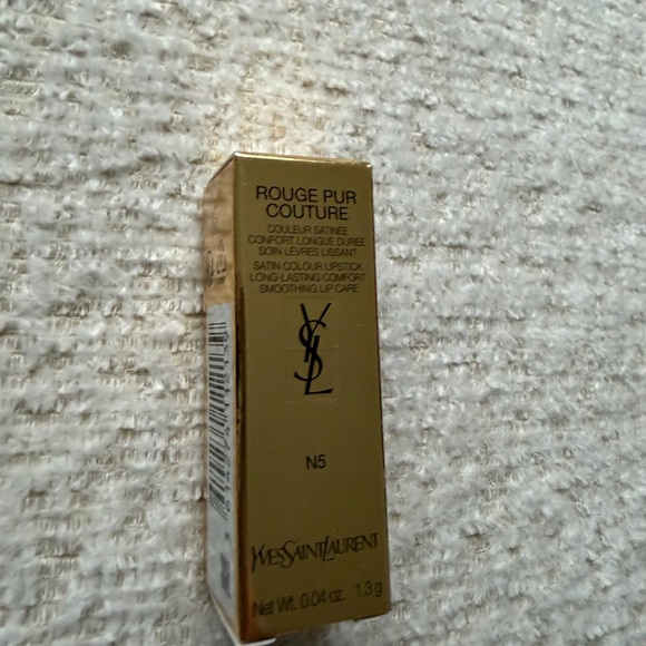 Yves Saint Laurent Rouge Pur Couture in Tribute Nude N5 - Picture 5 of 7